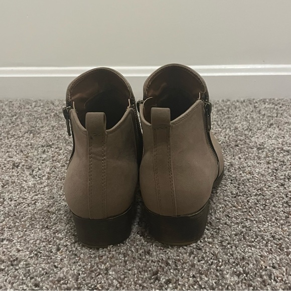 Dunes Women's Cream Dolly Ankle Booties size 7 - Picture 4 of 8